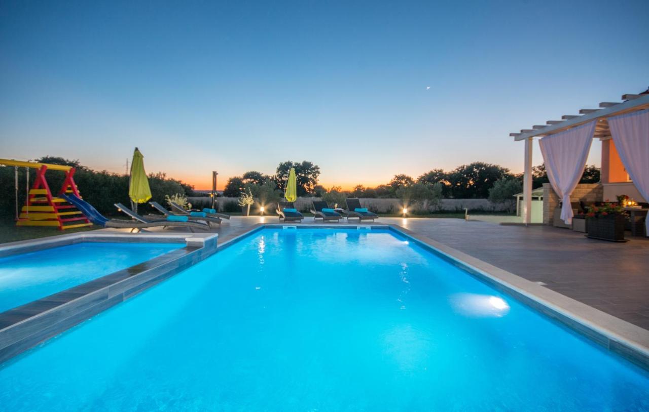 Villa Maris Zadarvillas Tinj Exterior photo